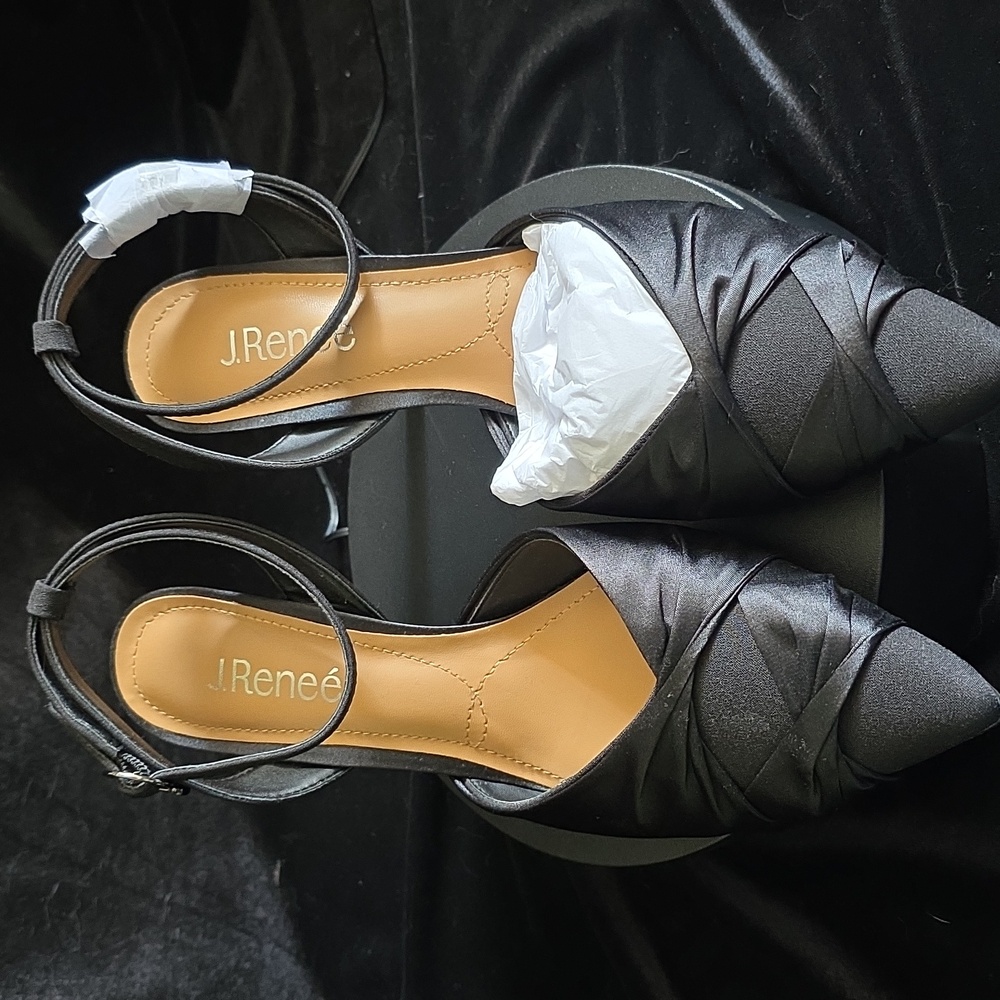 New! J.Reneé LEANDER 8.5W Black Satin - Picture 3 of 3